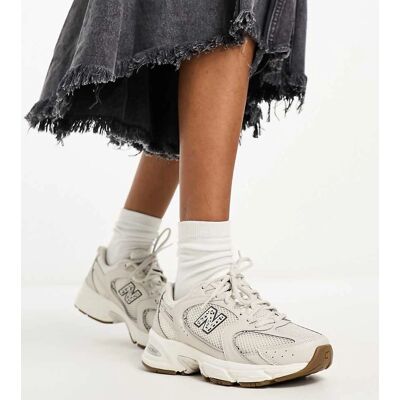 New Balance Mr530 Baskets Beige - Sneakers - Publicité New Balance Mr530 Baskets Beige - Sneakers - Publicité
