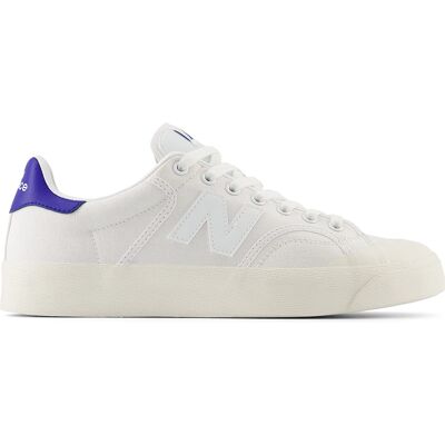 New Balance BB100V1 Baskets blanches - Baskets - Publicité New Balance BB100V1 Baskets blanches - Baskets - Publicité