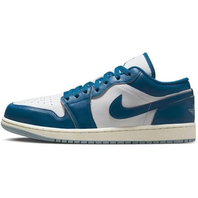Nike Jordan Air Jordan 1 Low SE Baskets - Bleu et Blanc - Baskets - Publicité Nike Jordan Air Jordan 1 Low SE Baskets - Bleu et Blanc - Baskets - Publicité