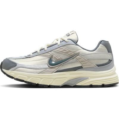 Nike Initiator - Beige - Scarpe da Uomo - Stile e Comfort Nike Initiator - Beige - Scarpe da Uomo - Stile e Comfort