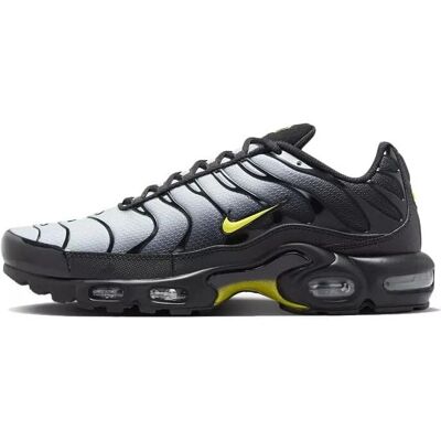 Nike Air Max Plus Wolf Grey - Chaussure de course supportive - Publicité Nike Air Max Plus Wolf Grey - Chaussure de course supportive - Publicité