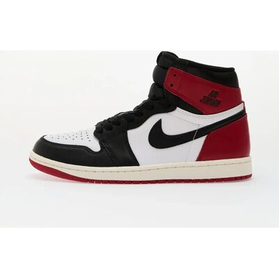 Tenisi Air Jordan 1 Black Toe Înălțați - Tenis de Baschet Tenisi Air Jordan 1 Black Toe Înălțați - Tenis de Baschet