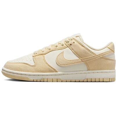 Nike W Dunk Low Soft Pearl - Baskets Vintage - Publicité Nike W Dunk Low Soft Pearl - Baskets Vintage - Publicité