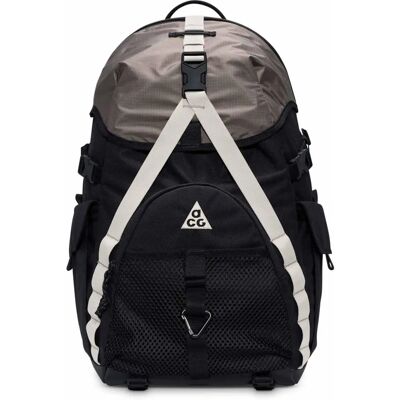 Ghiozdan Nike DAYMAX - 25L - Negru/Gri Colegiu - Unisex Ghiozdan Nike DAYMAX - 25L - Negru/Gri Colegiu - Unisex