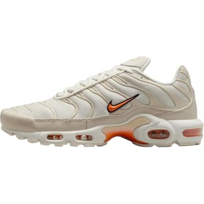 Nike - Tuned - Blanc - 42 - Baskets - Publicité Nike - Tuned - Blanc - 42 - Baskets - Publicité