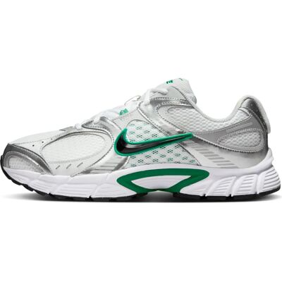 Nike V5 RNR Baskets Blanches - Baskets - Publicité Nike V5 RNR Baskets Blanches - Baskets - Publicité