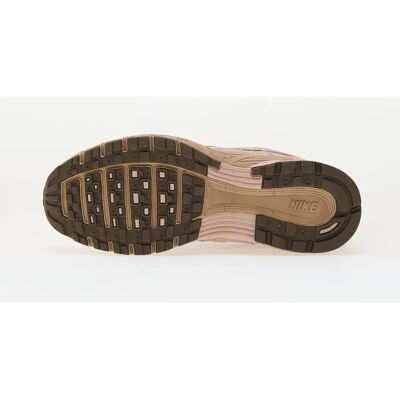 Nike P-6000 Se Fossil Stone/ Ironstone-Hemp-Pink Oxford - Sneakers Nike P-6000 Se Fossil Stone/ Ironstone-Hemp-Pink Oxford - Sneakers