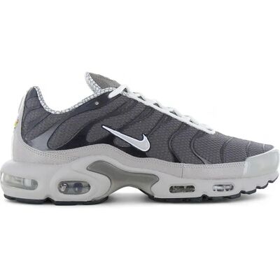 Nike - Tuned - Marron - 42.5 - Shoes - Publicité Nike - Tuned - Marron - 42.5 - Shoes - Publicité