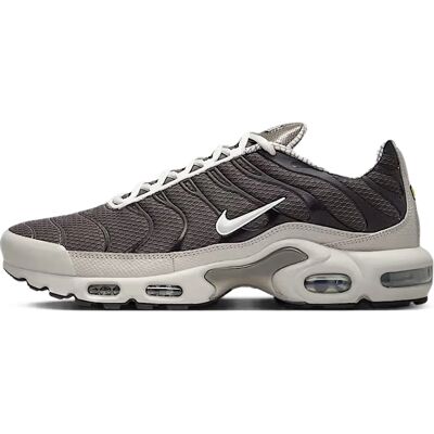 Modèle Nike - Tissu Mesh et Synthétique - Marron - Chaussures Homme - Publicité Modèle Nike - Tissu Mesh et Synthétique - Marron - Chaussures Homme - Publicité