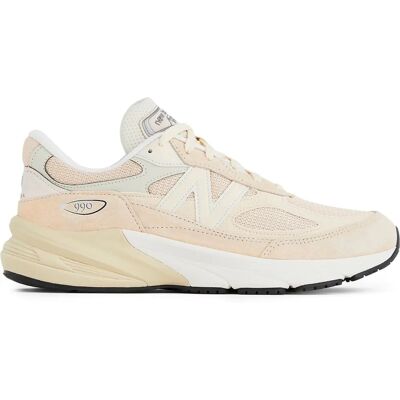 Baskets New Balance 990v6 Rose et Beige - Basse, Mesh et Suède, FuelCell - Publicité Baskets New Balance 990v6 Rose et Beige - Basse, Mesh et Suède, FuelCell - Publicité