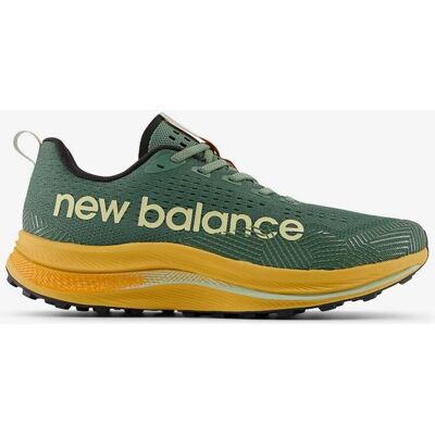 New Balance FuelCell SuperComp Trail - vert orange - Chaussures trail - Publicité New Balance FuelCell SuperComp Trail - vert orange - Chaussures trail - Publicité