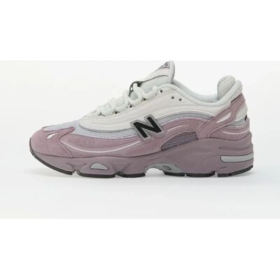 New Balance 1000 Ice Wine Baskets - Sneakers - Publicité New Balance 1000 Ice Wine Baskets - Sneakers - Publicité