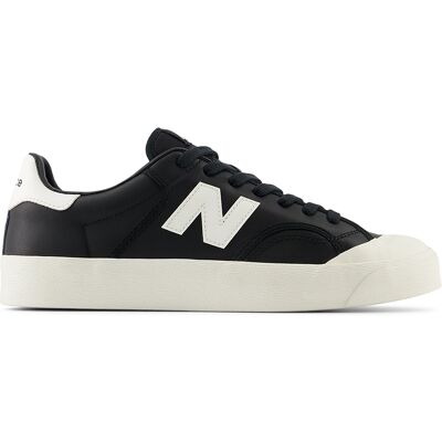 New Balance 100 Svart/Hvit EUR 43 Sneakers - Sneakers New Balance 100 Svart/Hvit EUR 43 Sneakers - Sneakers