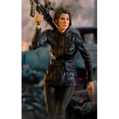 Spider-Man: Lontano da casa - Statua Diorama di Maria Hill 1/10 Spider-Man: Lontano da casa - Statua Diorama di Maria Hill 1/10