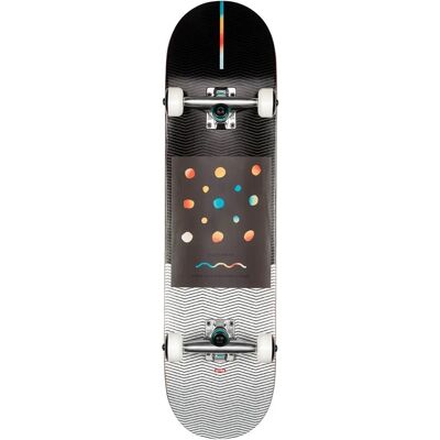 Planche à roulettes Globe Nine Dot Four 8" Complete - Skateboard - Publicité Planche à roulettes Globe Nine Dot Four 8" Complete - Skateboard - Publicité