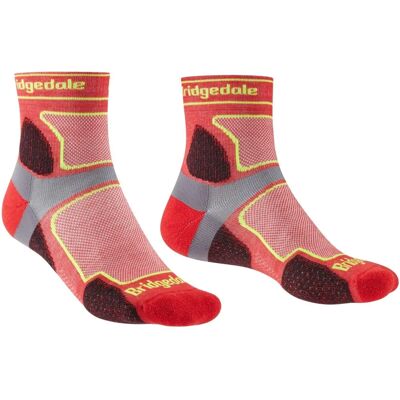Bridgedale Brand Trail Run Ultralight T2 Coolmax Sport 3/4 Crew - Red Bridgedale Brand Trail Run Ultralight T2 Coolmax Sport 3/4 Crew - Red