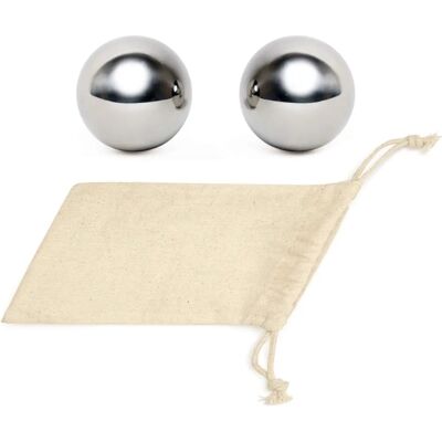 Kikkerland Whiskey Balls - Stainless Steel Ice Cubes - Drink Cooler Kikkerland Whiskey Balls - Stainless Steel Ice Cubes - Drink Cooler