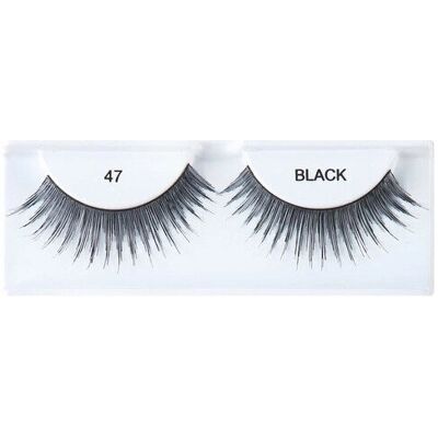 Cala Modell - Natürlicher Glamour Wimpern - Wimpernverlängerung Cala Modell - Natürlicher Glamour Wimpern - Wimpernverlängerung