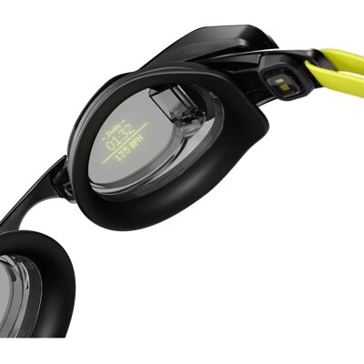 FORM Smart Swim 2 - Intelligente Schwimmbrille - AR Heads-up-Display FORM Smart Swim 2 - Intelligente Schwimmbrille - AR Heads-up-Display