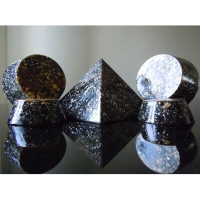 Photon Orgone - Chakra 7 - Large12x9 - Orgone Pyramid Photon Orgone - Chakra 7 - Large12x9 - Orgone Pyramid