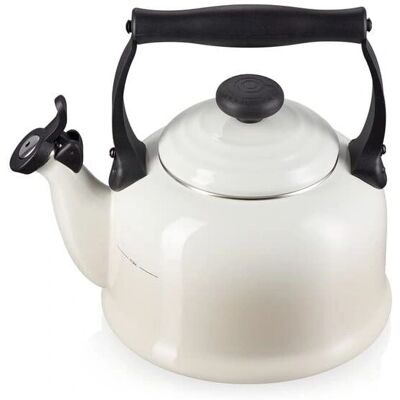 Le Creuset Traditionelle Teekanne - MERINGUE Le Creuset Traditionelle Teekanne - MERINGUE
