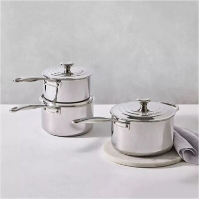 Set de cazo de acero inoxidable de 3 capas Le Creuset, 3 piezas Set de cazo de acero inoxidable de 3 capas Le Creuset, 3 piezas