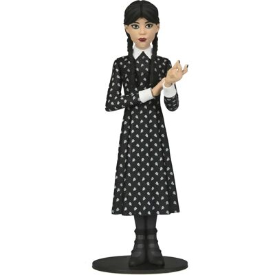 NECA Wednesday Addams Robe Classique Figurine 6'' - Action Figure NECA Wednesday Addams Robe Classique Figurine 6'' - Action Figure