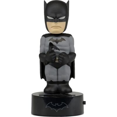 NECA Batman Dark Knight PVC Actionfigur - 16cm NECA Batman Dark Knight PVC Actionfigur - 16cm