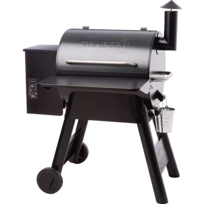 Traeger Pro575 Ironwood 650 Foldable Front Shelf - Barbecue Accessory Traeger Pro575 Ironwood 650 Foldable Front Shelf - Barbecue Accessory