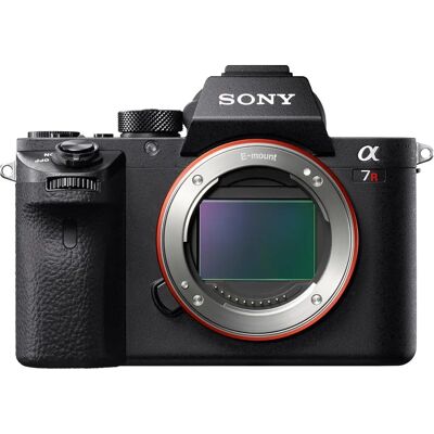 Sony α 7R II Appareil photo plein format - 42,4 MP, vidéo 4K, AF œil - Publicité Sony α 7R II Appareil photo plein format - 42,4 MP, vidéo 4K, AF œil - Publicité