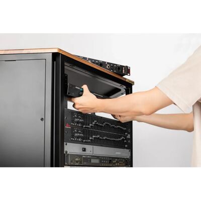 Wavebone Satel - Elastyczna półka studyjna - Studio Rack Furniture Wavebone Satel - Elastyczna półka studyjna - Studio Rack Furniture
