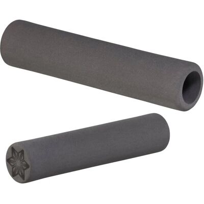 Puños de manillar SUPACAZ - Foam Metal 18g - Rendimiento y Estilo Puños de manillar SUPACAZ - Foam Metal 18g - Rendimiento y Estilo