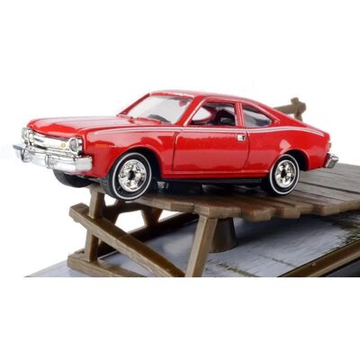 Motor Max James Bond AMC Hornet 1974 Diorama - Model kolekcjonerski z zamaku Motor Max James Bond AMC Hornet 1974 Diorama - Model kolekcjonerski z zamaku