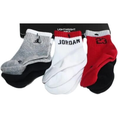 Calzini ankle Jordan Legacy neonati e bambini piccoli - Rosso multicolore - Taglia: 2-4 anni EU 92-104 - Unisex Calzini ankle Jordan Legacy neonati e bambini piccoli - Rosso multicolore - Taglia: 2-4 anni EU 92-104 - Unisex