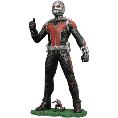 Diamond Select Toys Marvel Gallery : Figurine PVC Ant-Man - 9" - Publicité Diamond Select Toys Marvel Gallery : Figurine PVC Ant-Man - 9" - Publicité