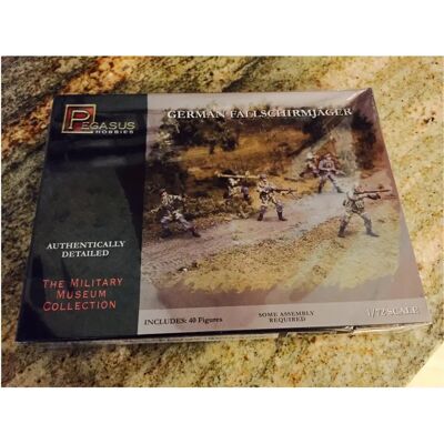 Figurki Modelowe Pegasus - Niemiecki Fallschirmjager WWII 1/72 - Szczegóły Hełmu i Munduru Figurki Modelowe Pegasus - Niemiecki Fallschirmjager WWII 1/72 - Szczegóły Hełmu i Munduru