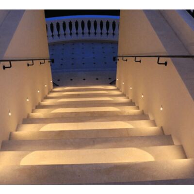 Silumen Lampe LED Encastrable Carrée - 3W, 220V, 34°, Blanc - Intérieur - Publicité Silumen Lampe LED Encastrable Carrée - 3W, 220V, 34°, Blanc - Intérieur - Publicité