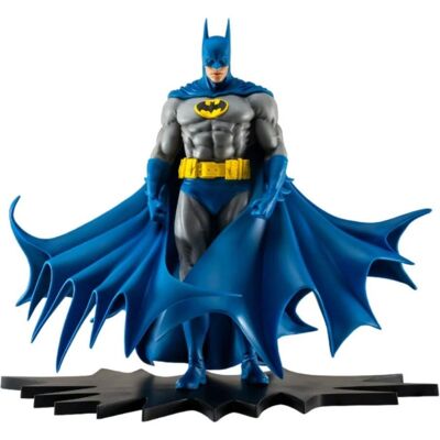 Figurine Batman Version Classique - 28cm - DC HÉROS - Publicité Figurine Batman Version Classique - 28cm - DC HÉROS - Publicité