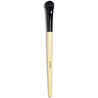 Pensula de ochi Eye Sweep de la Bobbi Brown - Pensulă multifuncțională Pensula de ochi Eye Sweep de la Bobbi Brown - Pensulă multifuncțională
