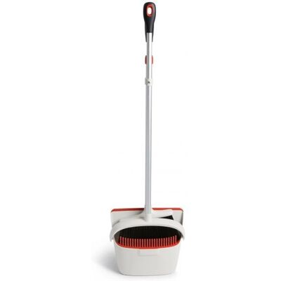 OXO 12125800MLNYK Good Grips Utvidbart sopset upp till 130 cm, vit / svart / röd OXO 12125800MLNYK Good Grips Utvidbart sopset upp till 130 cm, vit / svart / röd