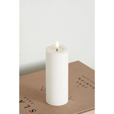 HomeArt Hvitt 7.5x20cm LED Lysstumpen 3D Flamme - Innendekorasjon HomeArt Hvitt 7.5x20cm LED Lysstumpen 3D Flamme - Innendekorasjon