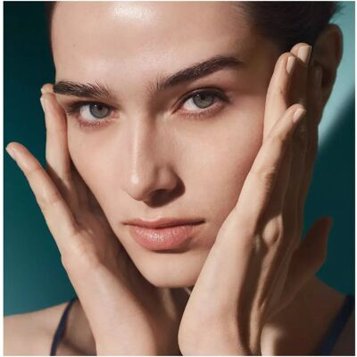 LA MER Ορός ανόρθωσης και σύσφιξης - Grande (30ml) LA MER Ορός ανόρθωσης και σύσφιξης - Grande (30ml)