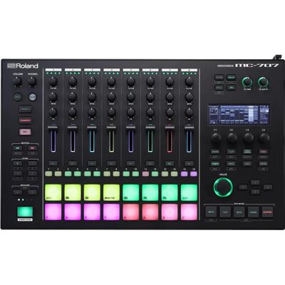 Roland MC-707 Groovebox - Sekwencer 8-ścieżek i syntezator Roland MC-707 Groovebox - Sekwencer 8-ścieżek i syntezator