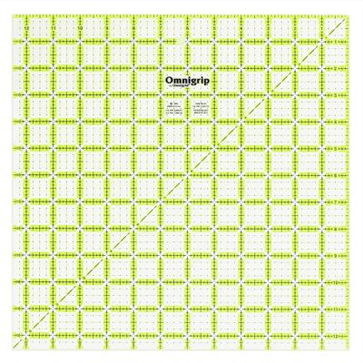 Righello antiscivolo Prym 12,5x12,5 pollici, trasparente Righello antiscivolo Prym 12,5x12,5 pollici, trasparente