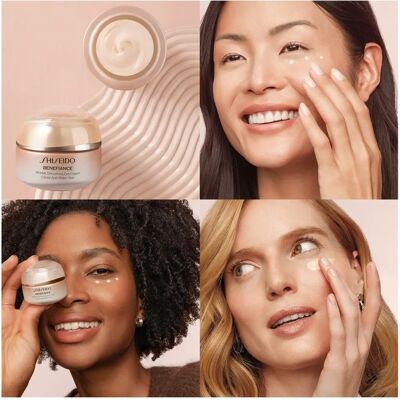 Shiseido Benefiance Rynkeglattende Øyekrem - Nærende - 15 ml Shiseido Benefiance Rynkeglattende Øyekrem - Nærende - 15 ml
