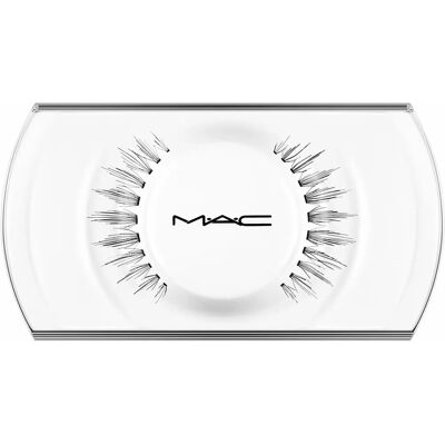 MAC 33 Lash - Ingenue False Eyelashes MAC 33 Lash - Ingenue False Eyelashes