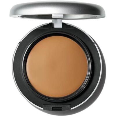 MAC NC30 Foundation - Medium Buildable Coverage - Natural Matte Finish MAC NC30 Foundation - Medium Buildable Coverage - Natural Matte Finish
