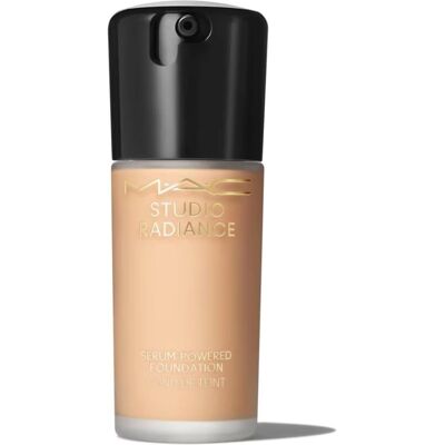 MAC Cosmetics Studio Radiance Serum-Powered Foundation - NW15 MAC Cosmetics Studio Radiance Serum-Powered Foundation - NW15