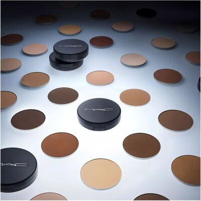 Mac Cosmetics - Studio Fix Pudder Plus Foundation Påfyll - C40 - Sminkegrunnlag Mac Cosmetics - Studio Fix Pudder Plus Foundation Påfyll - C40 - Sminkegrunnlag