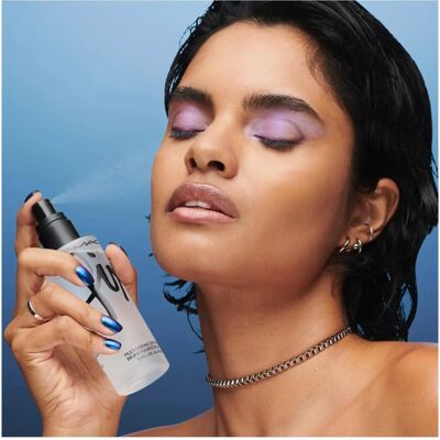 MAC Cosmetics Fix+ Spray de Fixação Hidratante Multifuncional MAC Cosmetics Fix+ Spray de Fixação Hidratante Multifuncional